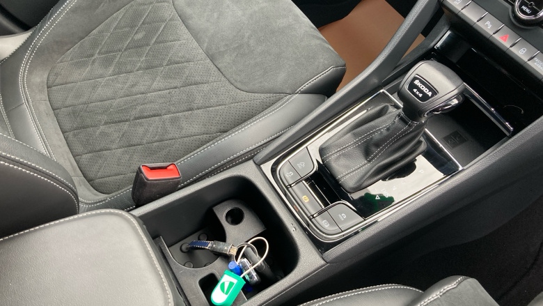 Skoda Kodiaq 2.0 TDI Sport Line 4x4 5dr DSG [7 Seat] Diesel Estate